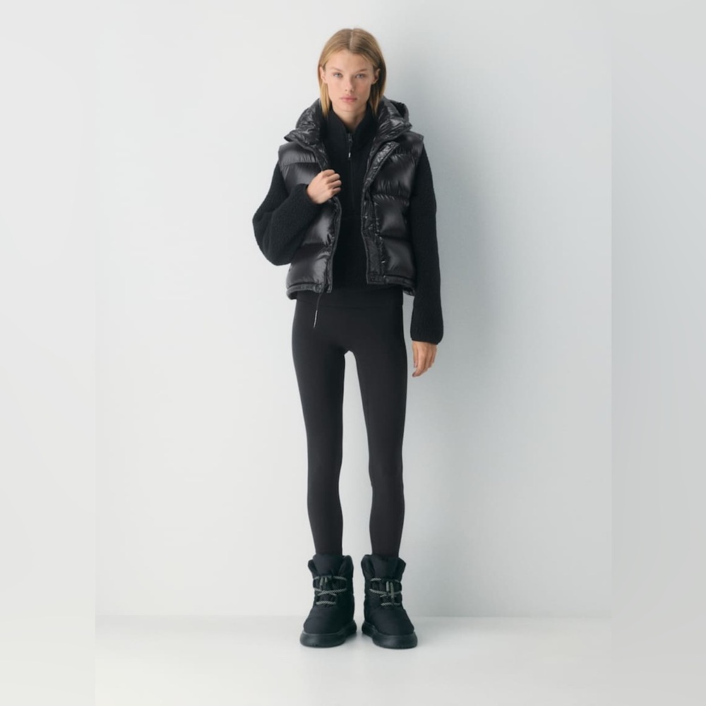 Aritzia The Super Puff™ Shorty Vest - Hi-Gloss | Black